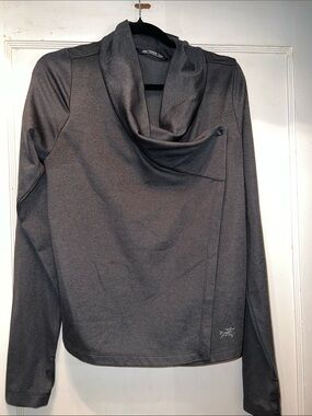 ARC'TERYX YONGE LONG SLEEVE WRAP - WOMEN'S medium